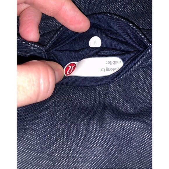 Lululemon Leggings Women's 6 Blue Athletic Work Out Slit Capri Crop Leggings - Picture 4 of 4